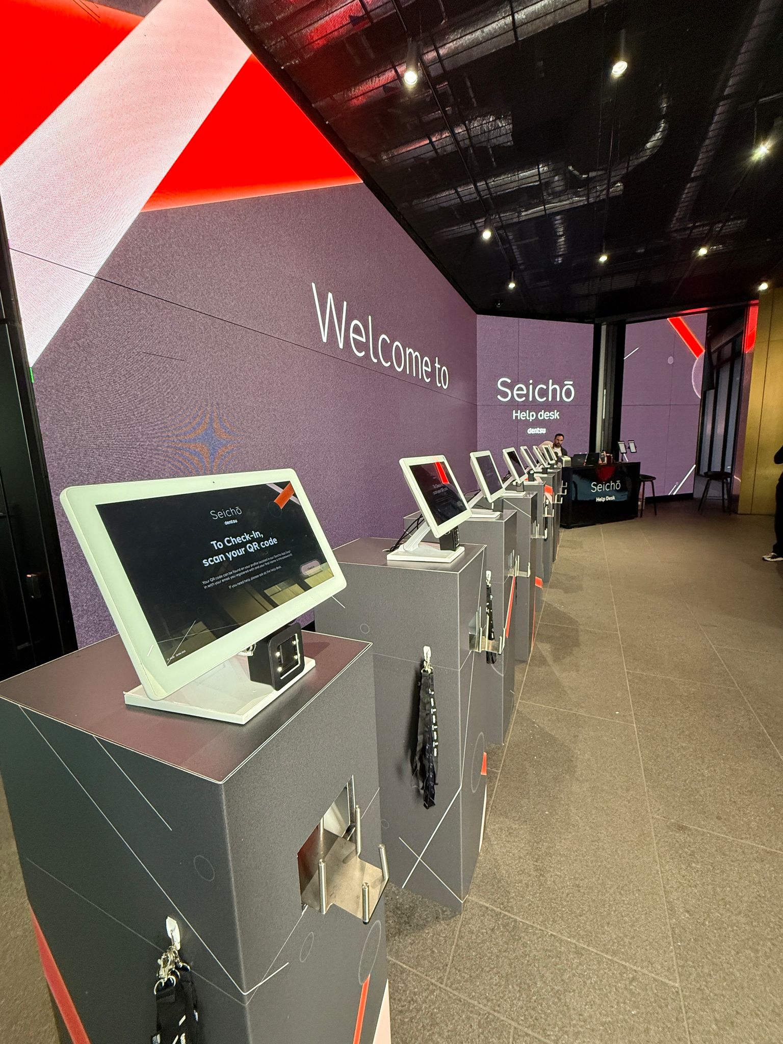 dentsu Seicho branded registration kiosk by Xtag